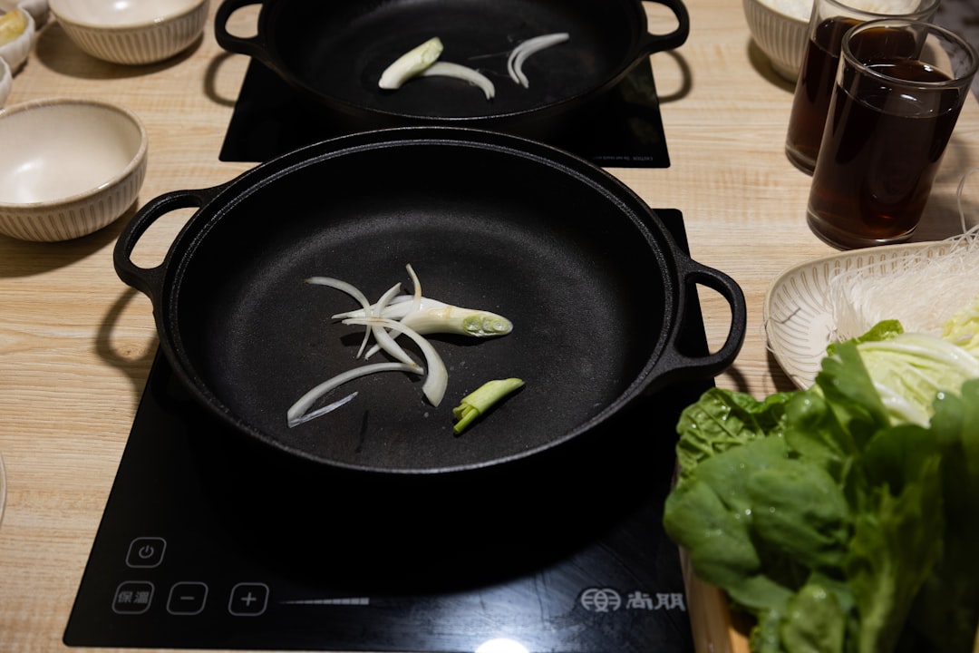 Prato saudável com alimentos integrais e frescos para dieta de emagrecimento Prato saudável com alimentos integrais e frescos para dieta de emagrecimento